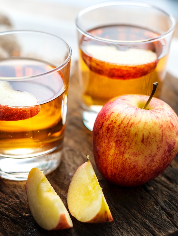 apple-apple-juice-beverage-1136755 RESIZE